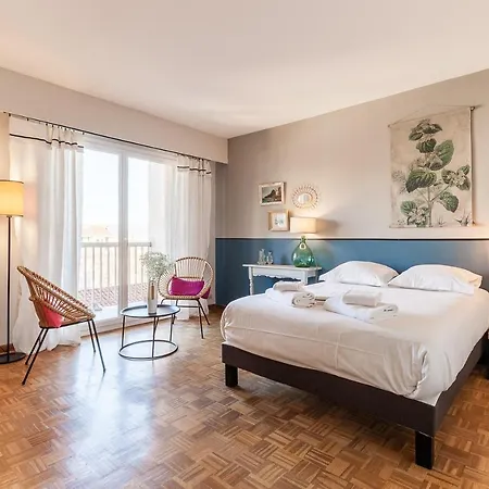 Sacha Apartment